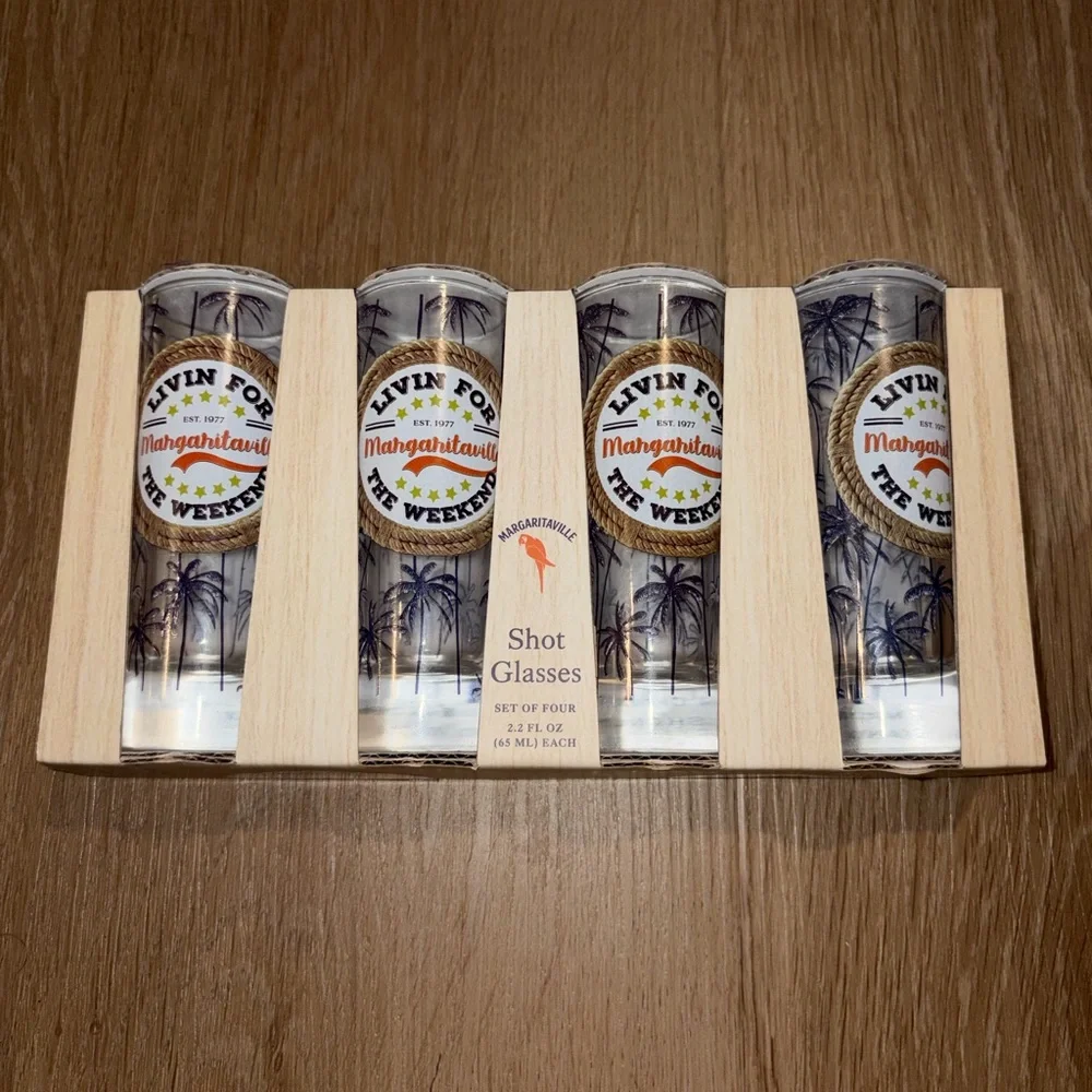 New Set of 4 Margaritaville Shot Glasses Living For The Weekend